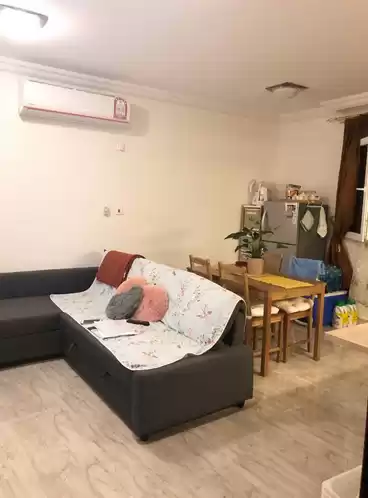 Residential Ready Property 1 Bedroom U/F Apartment  for rent in Doha #7842 - 1  image 